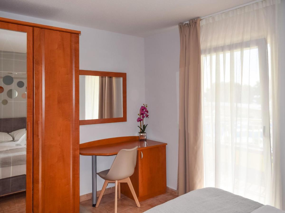 Apartment Matilde Beach Resort-2 Vodice Buitenkant foto